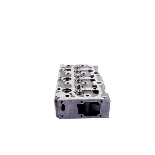 Głowica cylindra + zestaw uszczelek Universal M-25 | M-25XP – Nanni 3.90HE – Renault Marine D950